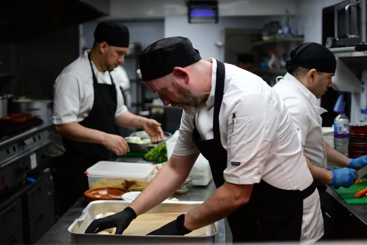 Kitchen chefs